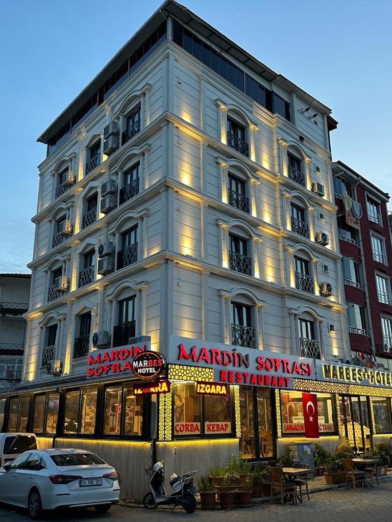 Marbes Hotel 6/50