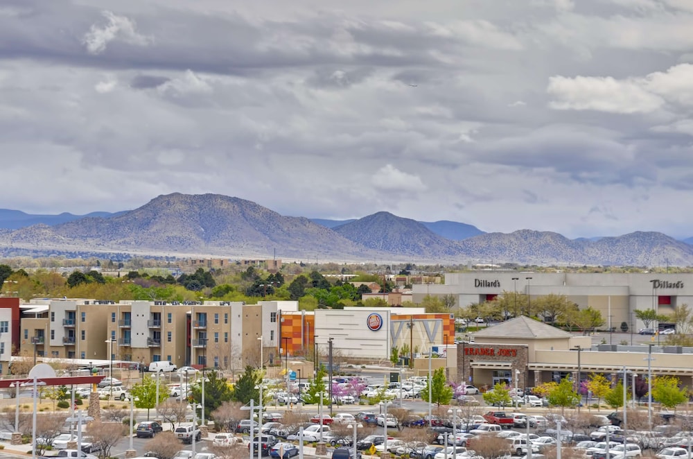 Hyatt Place Albuquerque Uptown 49/49
