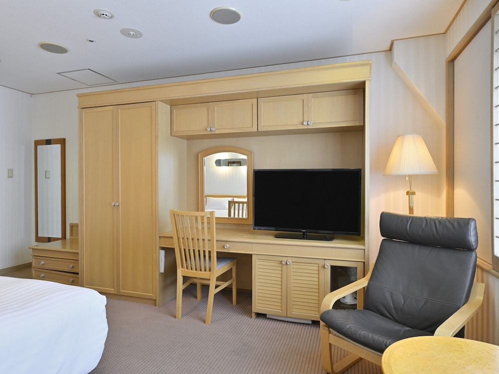 Rihga Hotel Zest Takamatsu 55/63