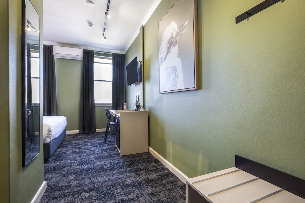 Pritchards Hotel 25/63