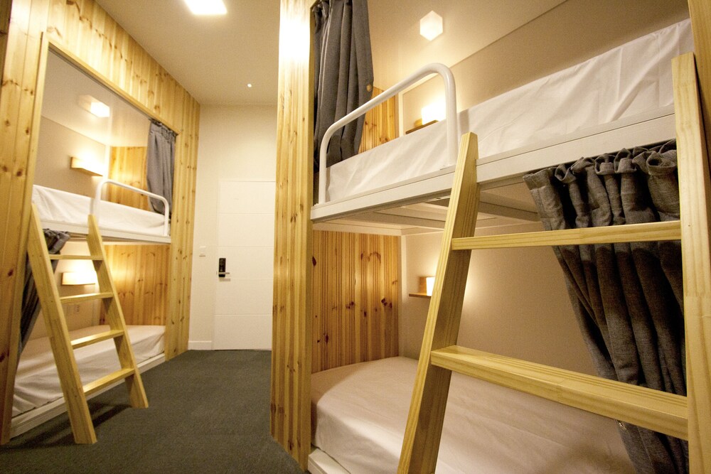 Book Home Gyeongju 36/60