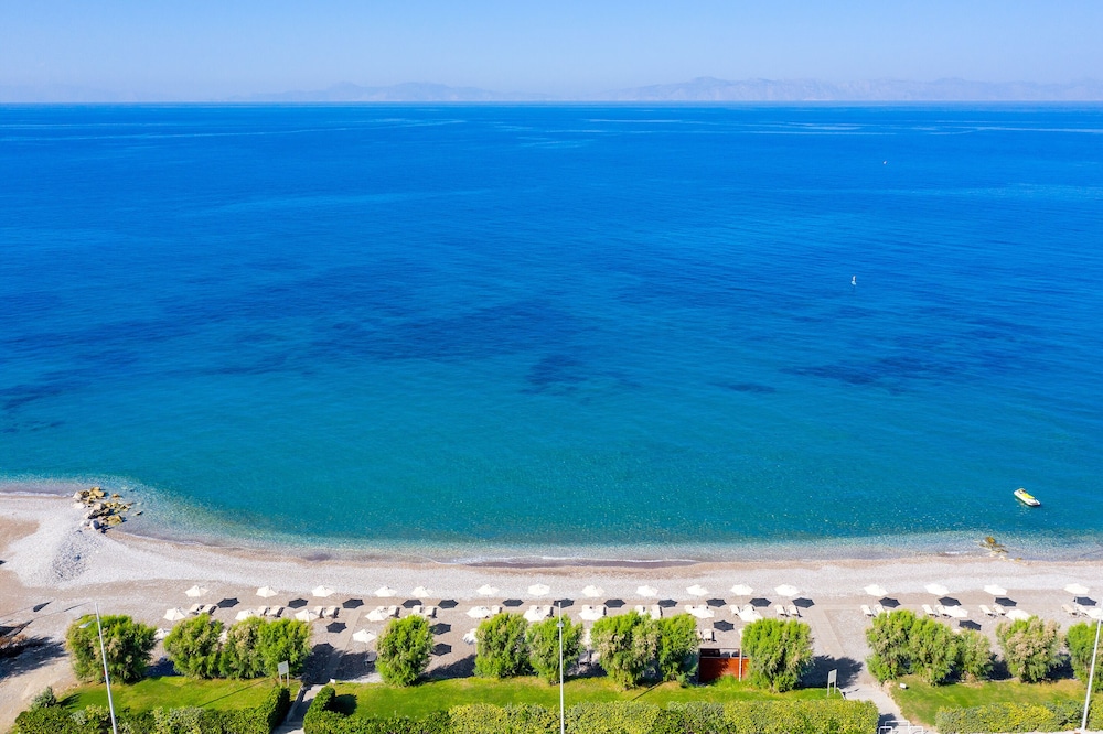 Oceanis Beach Hotel 40/50