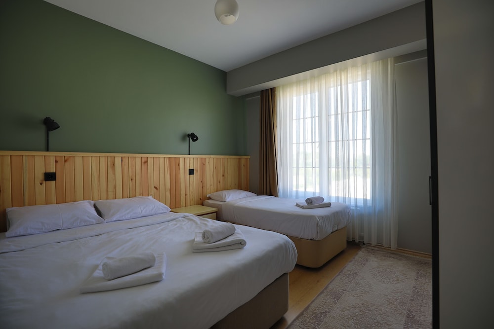 Kayi Apart Hotel 8/18