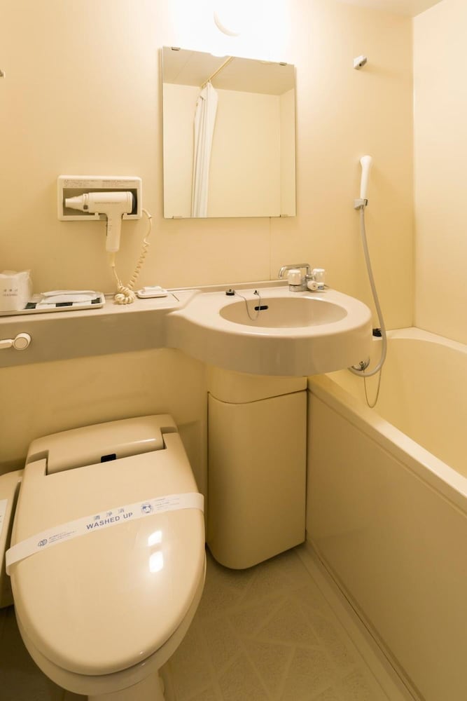 Hotel Sunshine Tokushima 58/63