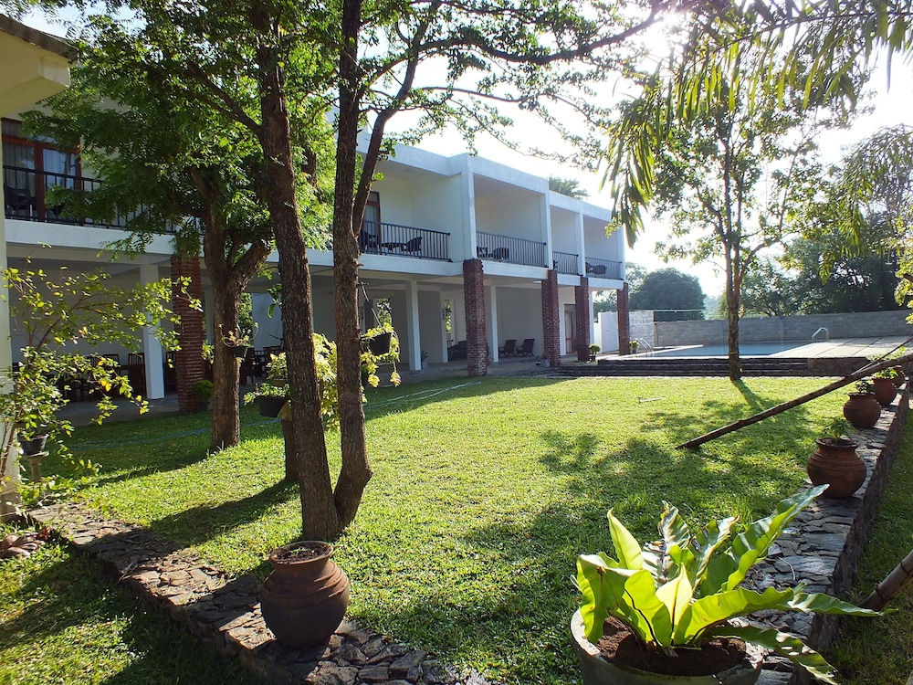Amelia Resort 44/50