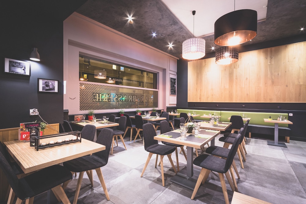 COMFORT HOTEL ACTUEL CHAMBERY CENTRE 60/71