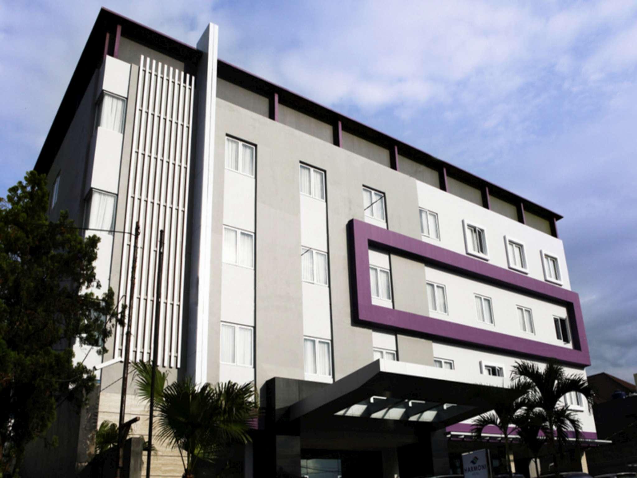 Harmoni Hotel Tasikmalaya 1/18