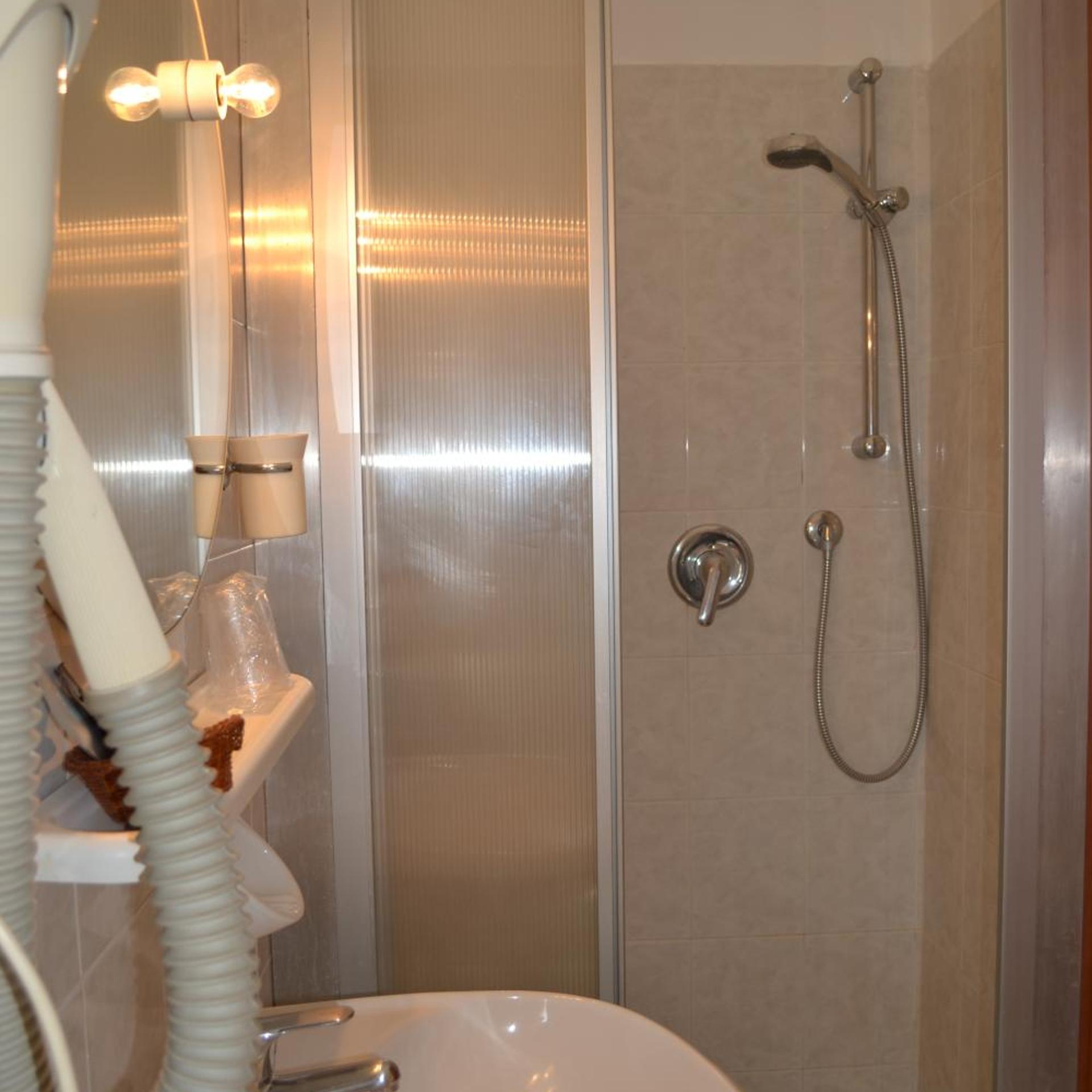 Hotel Villa Camilla 54/56