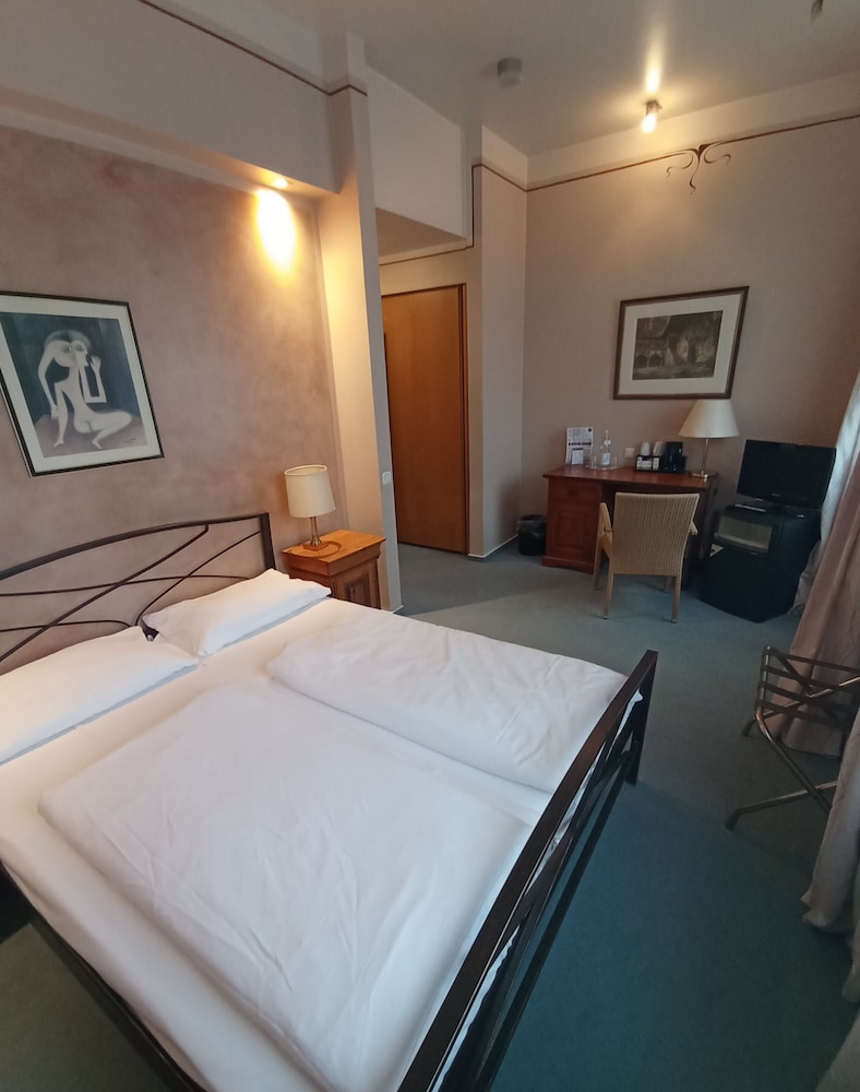 TRIP INN PostHotel Duren 14/50