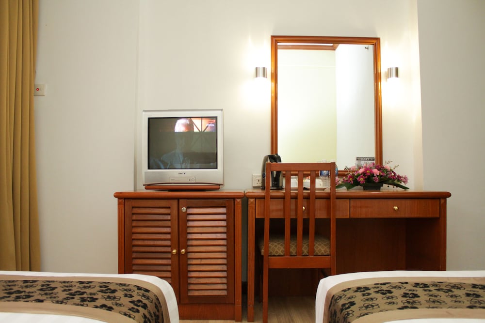 Hotel Sandakan 67/75