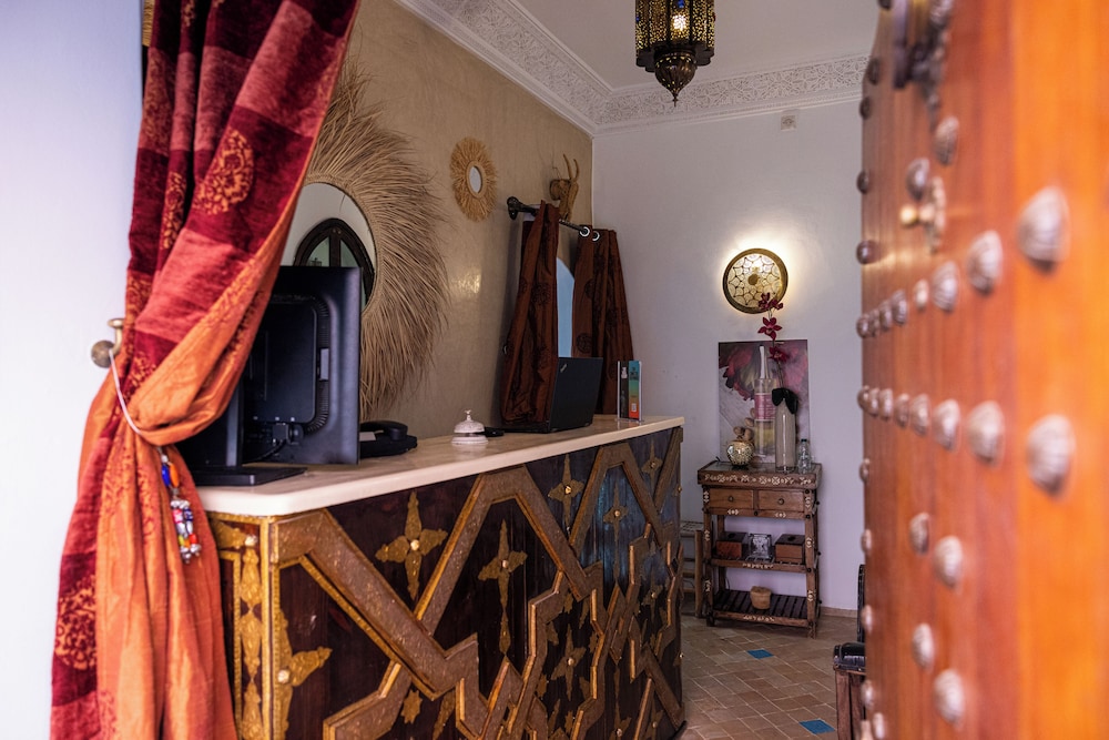 Riad Asrari 11/49