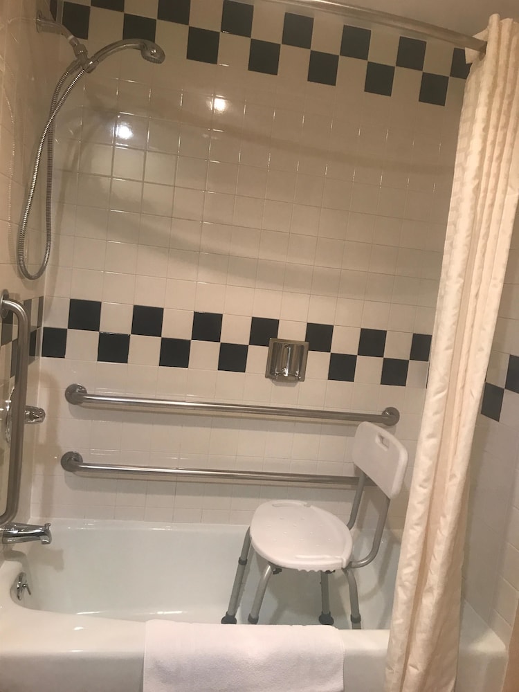 Best Western Grand Victorian Inn 20/48