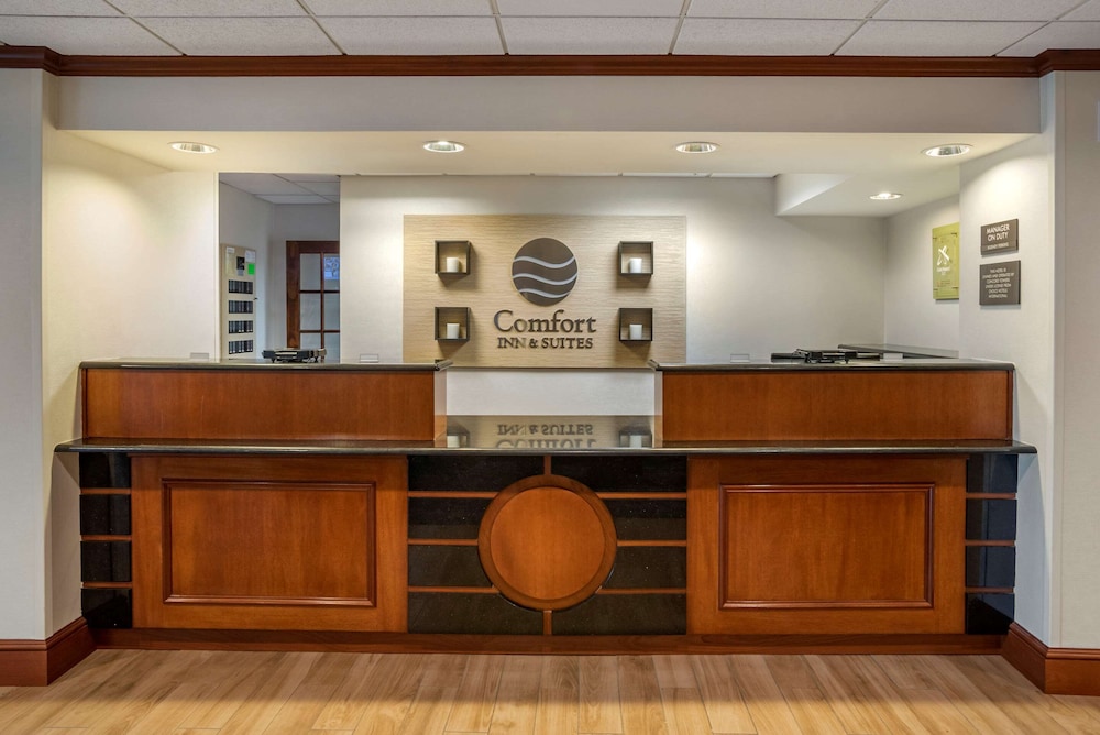 Comfort Inn Suites Newark Wilmington 8/65