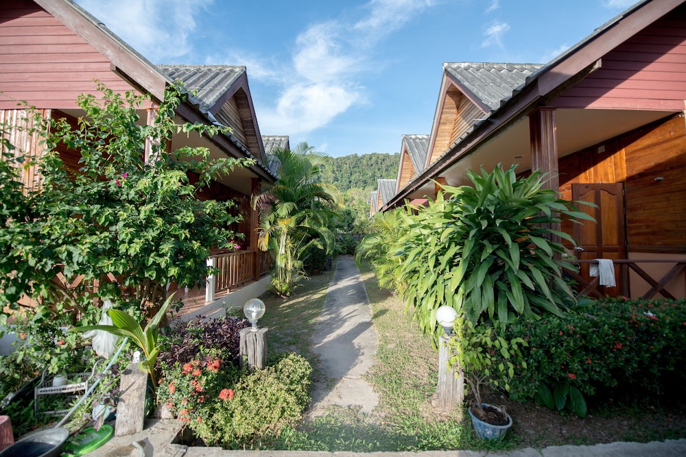 Poonsap Resort 58/62