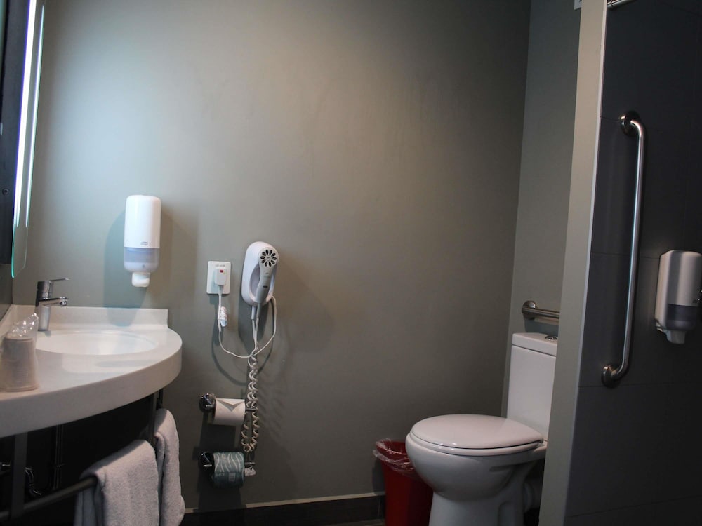 ibis Culiacan 50/50