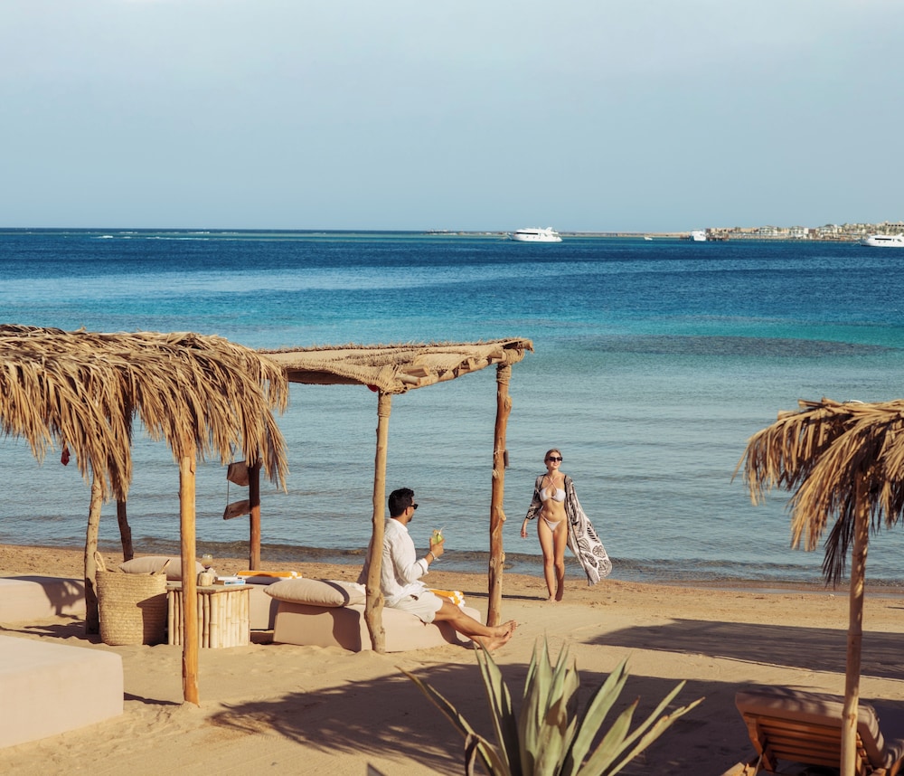 Fort Arabesque Beach Resort 46/50