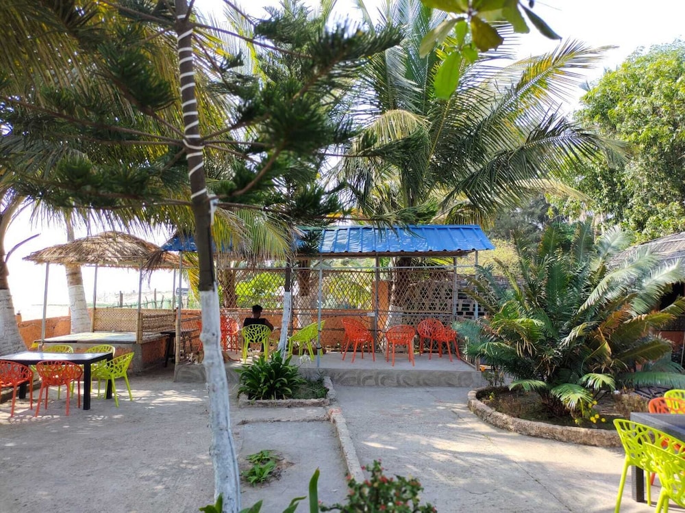 Divine Eco Resort 35/50