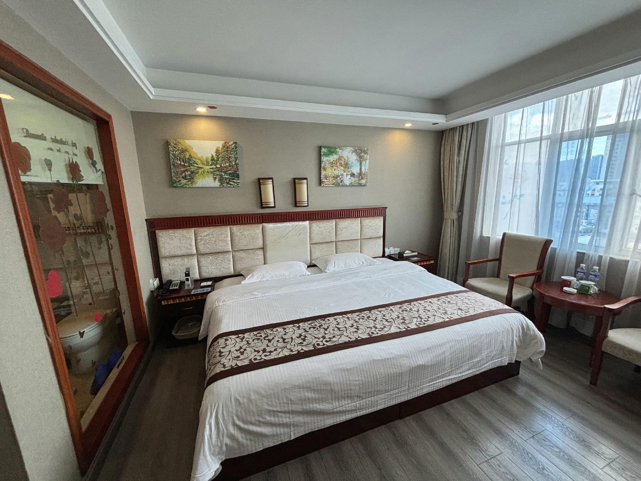 SUPERIOR, DOUBLE BED
