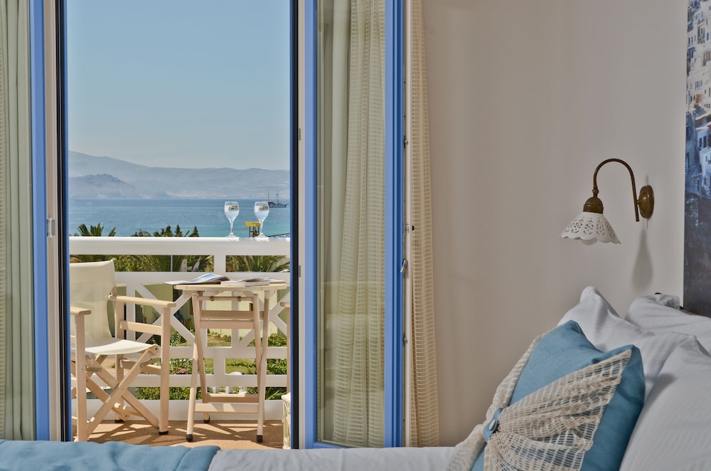 Naxos Island Hotel 68/74