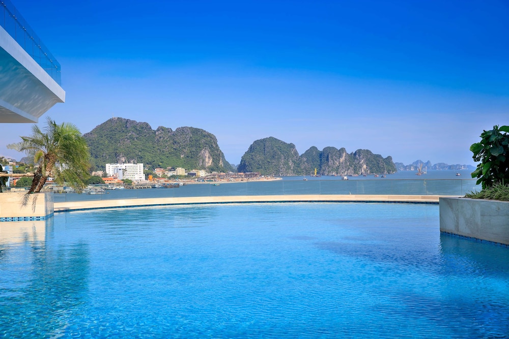 Wyndham Legend Halong 26/72