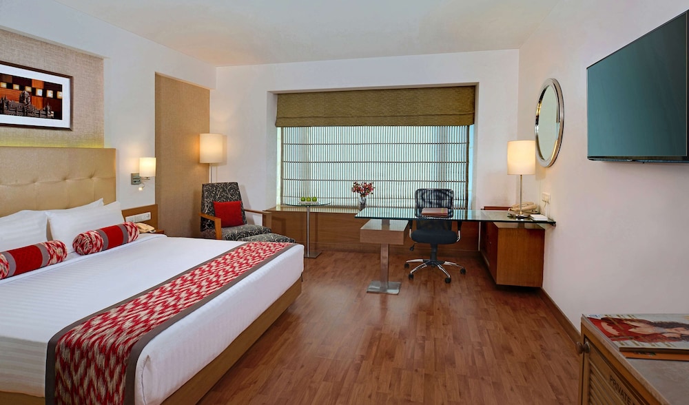 Radisson Mumbai Goregaon 25/75