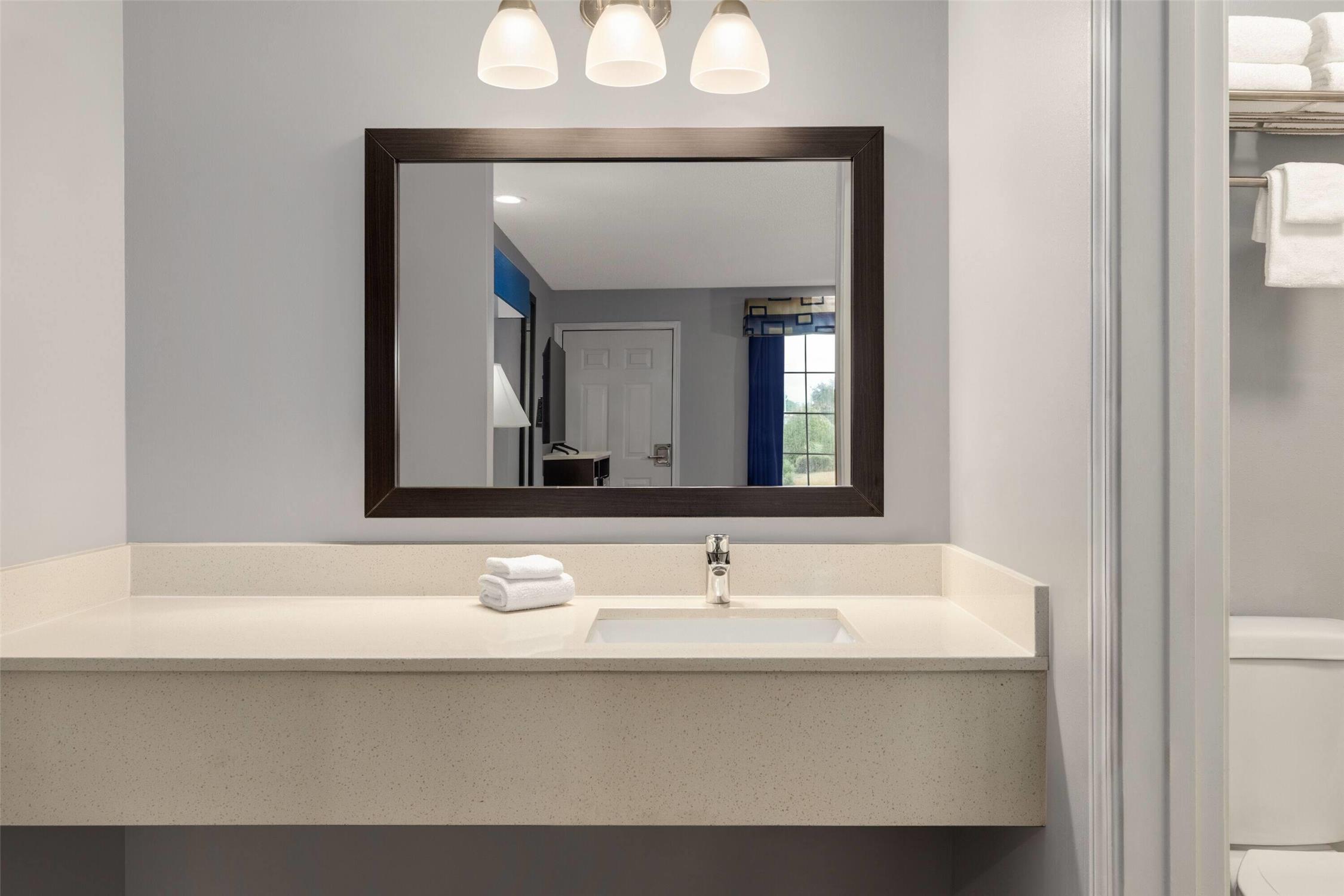 Baymont By Wyndham Albany At Albany Mall 22/22