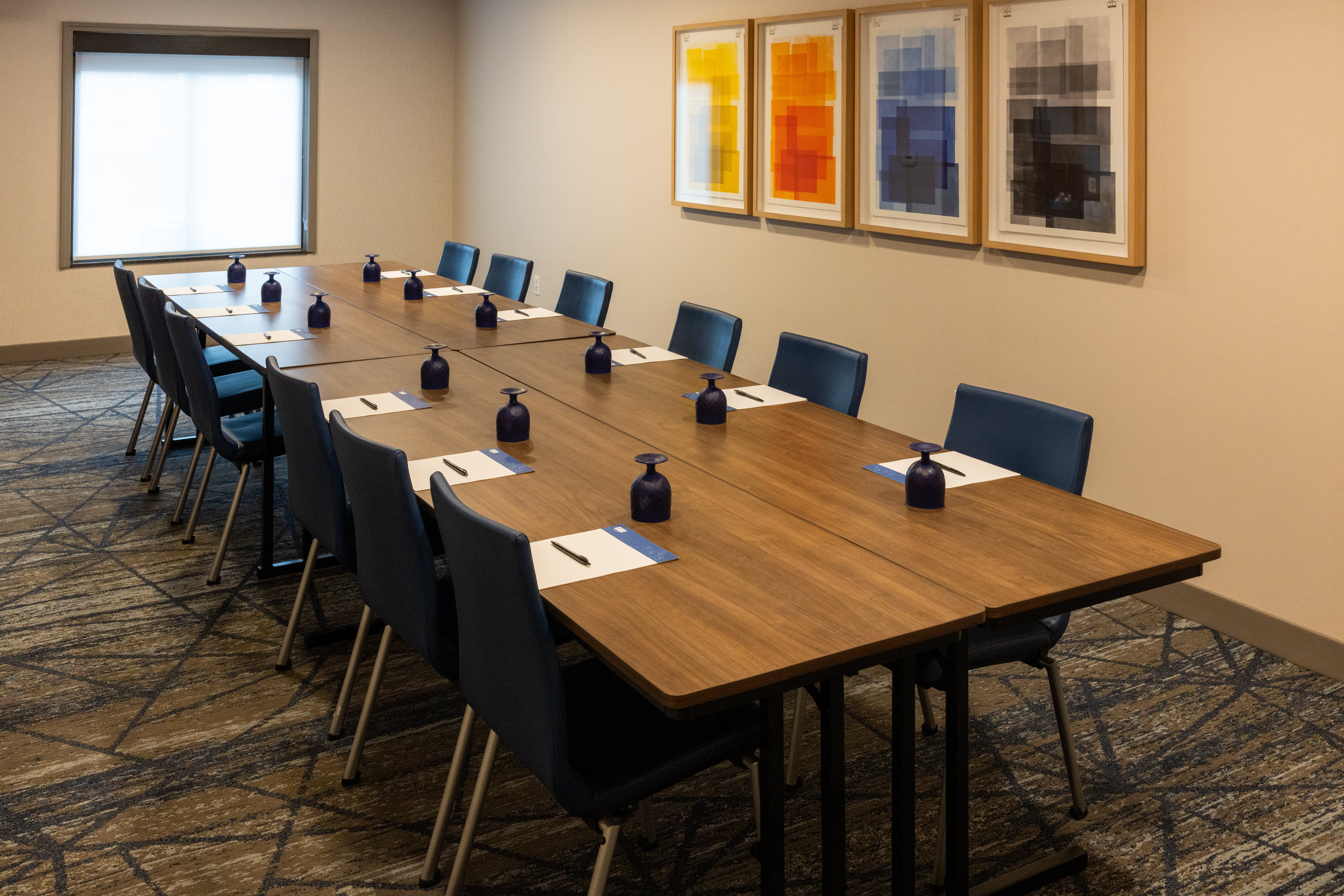 Holiday Inn Express Hotel And Suites Wichita Airport 51/58