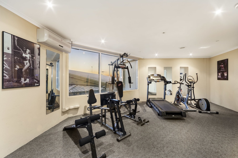 Ciloms Airport Lodge 36/63