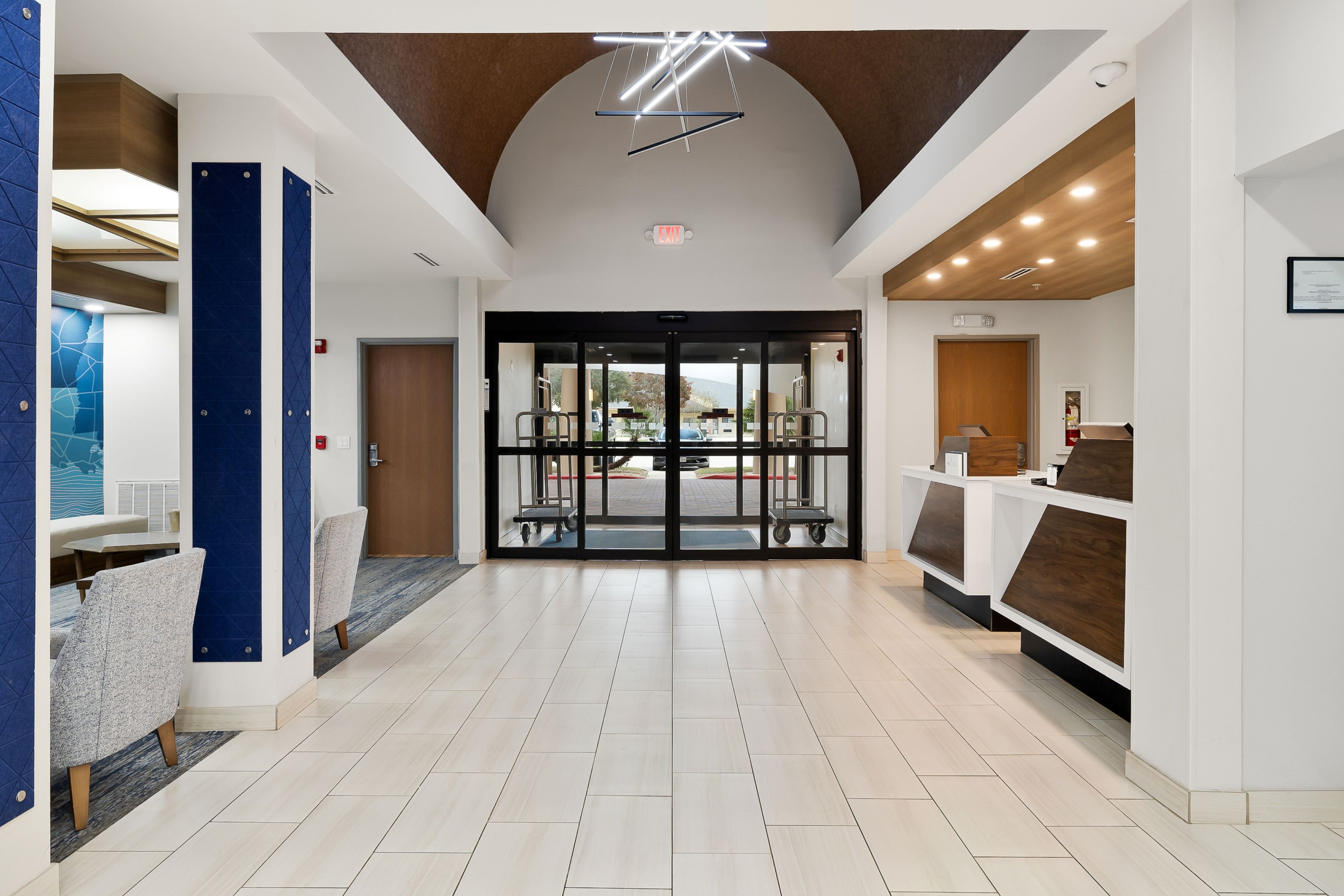 Holiday Inn Express Hotel And Suites Jourdanton Pleasanton 16/58