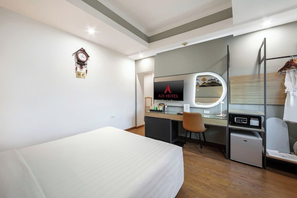 A25 Hotel - 12 Pho Hue 38/64