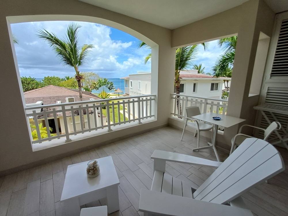 Tracadero Beach Resort 34/77