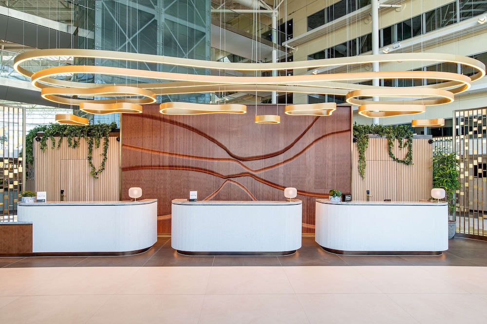 Hilton London Heathrow Airport 14/81