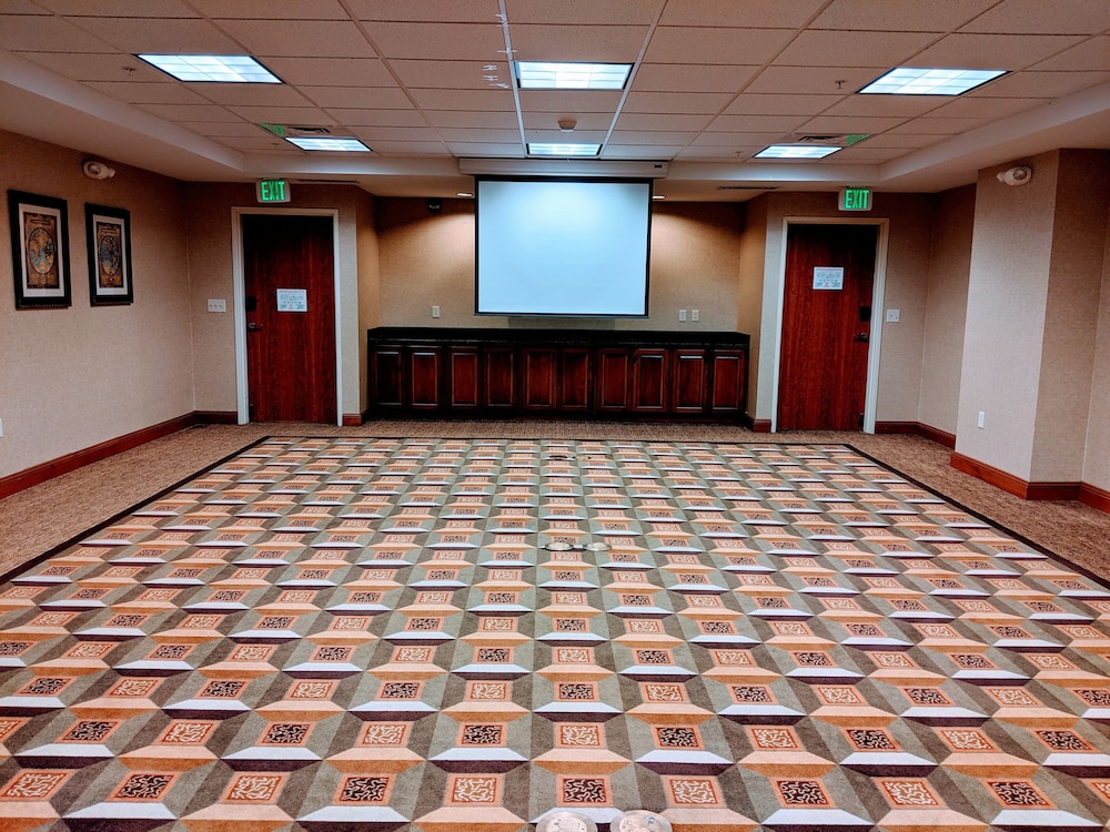 Holiday Inn Express Hotel Suites Loveland 20/56