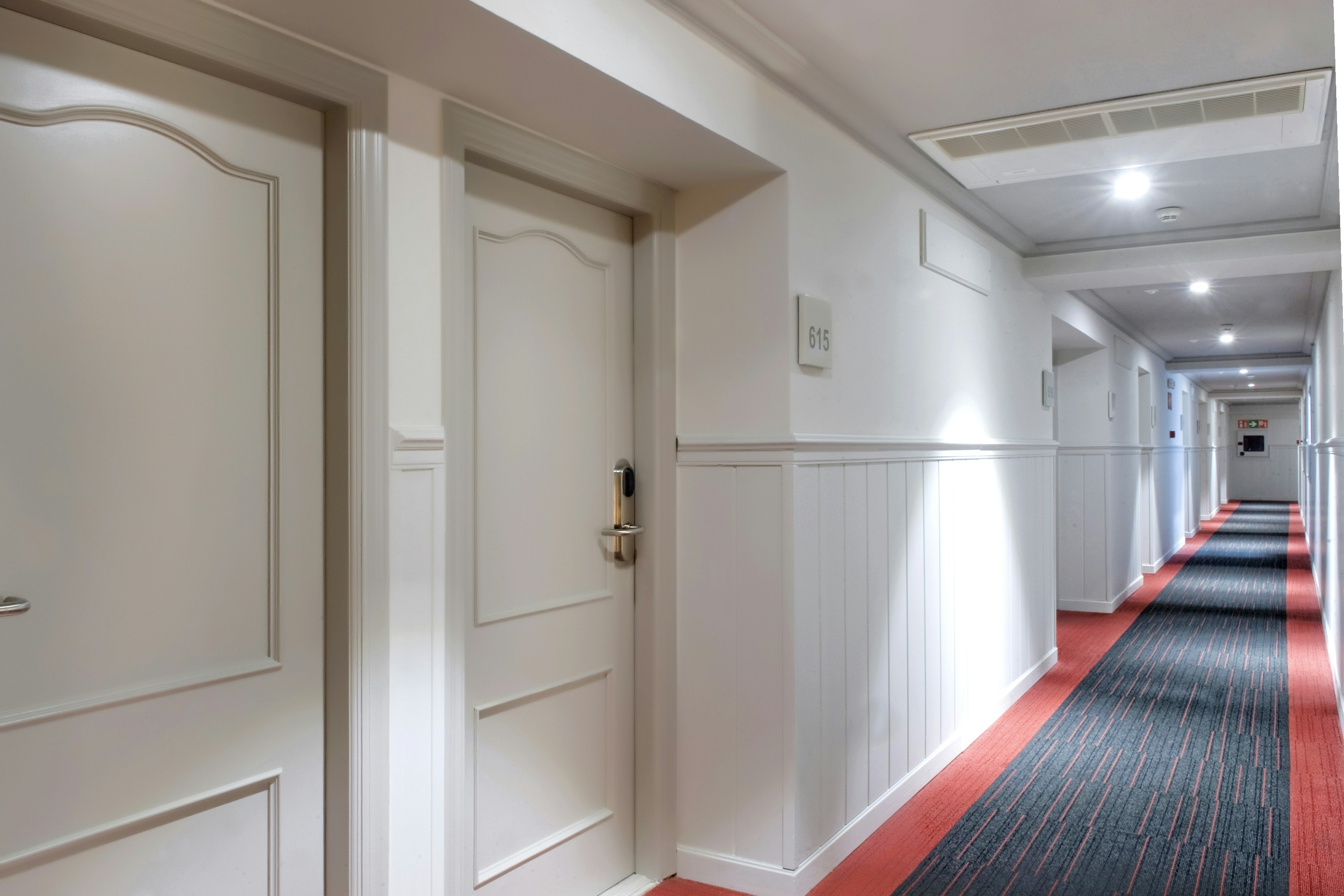 Salles Hotel Pere Iv 20/79