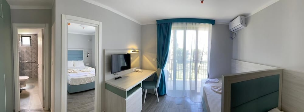 Pearl Beach Resort 62/62
