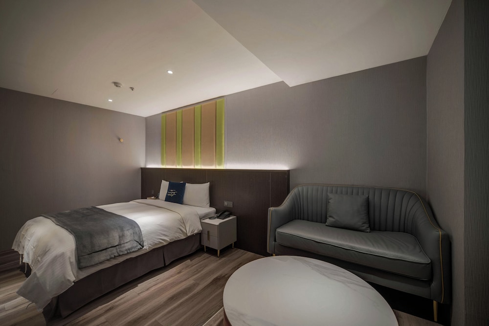 Fun Stay Inn Ximen 21/48