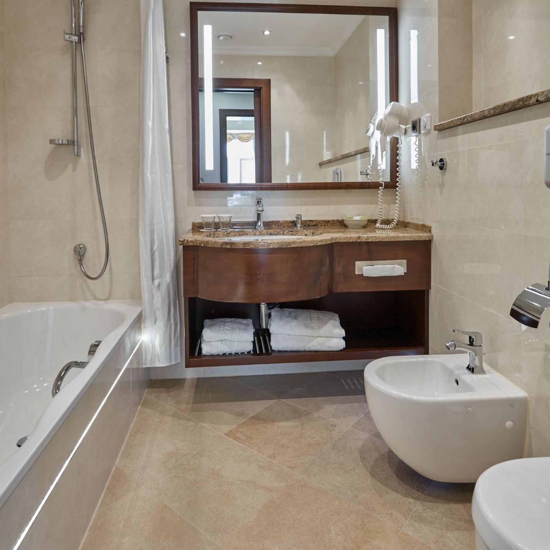 Wellness, Double or Twin Bed، Hotel Romance Puskin 6/6