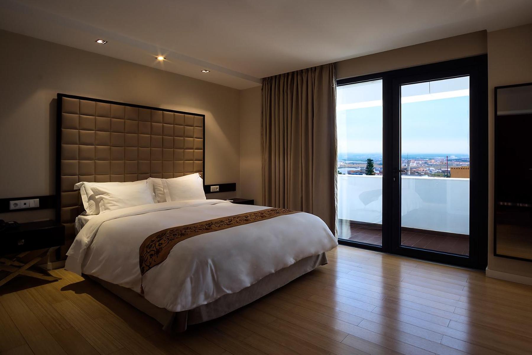 Room, Double Bed, Sea and River View, Balcony