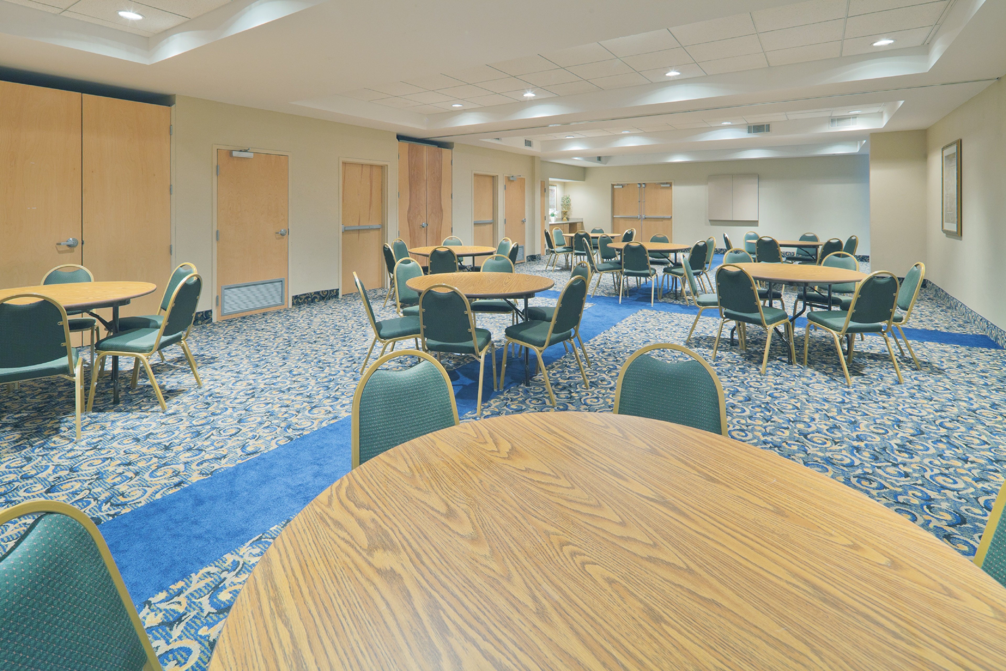 Holiday Inn Express Hotel And Suites Memphis Southwind 29/36