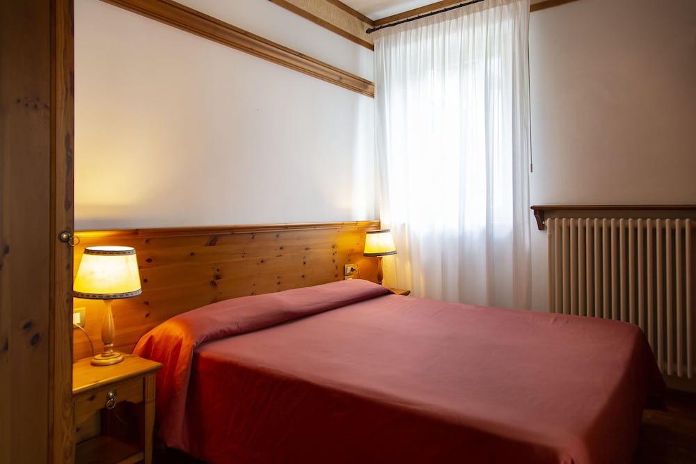 GRAND HOTEL MISURINA 28/87