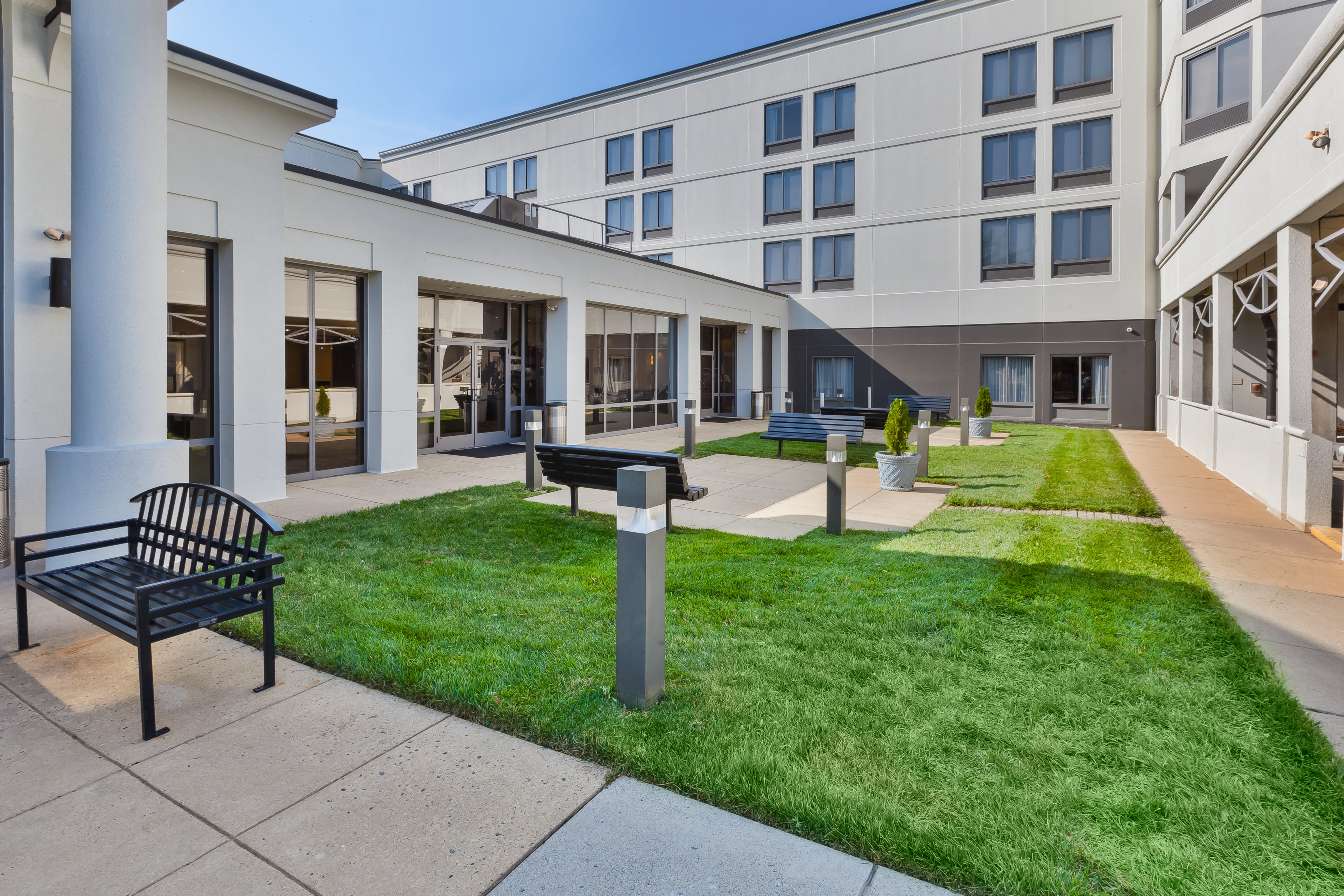 Crowne Plaza Dulles Airport 67/72