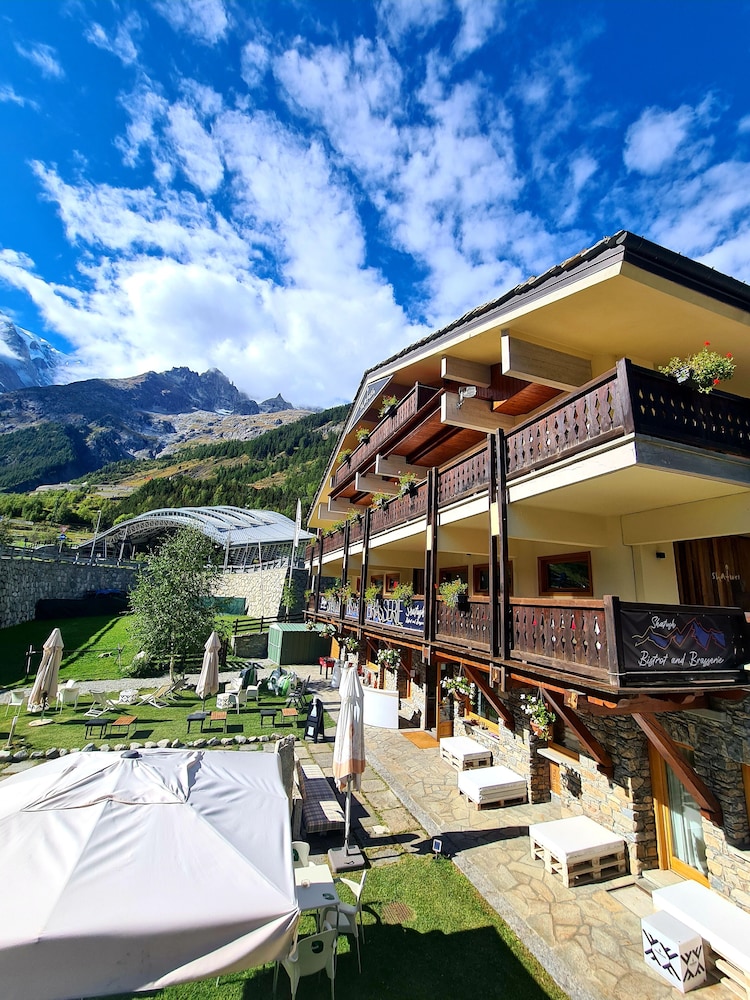 Shatush Hotel 7/50