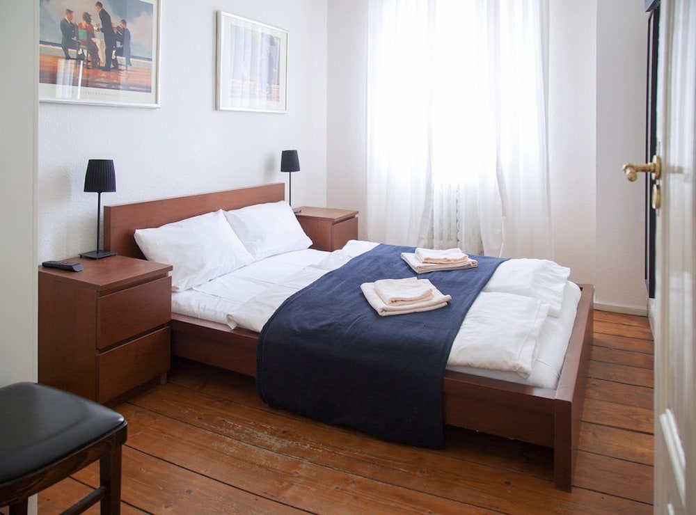 Hemingway's Hostel Heidelberg 4/14