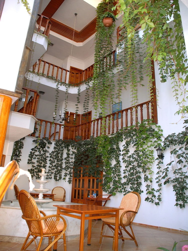 Hotel Frankfurt 4/92