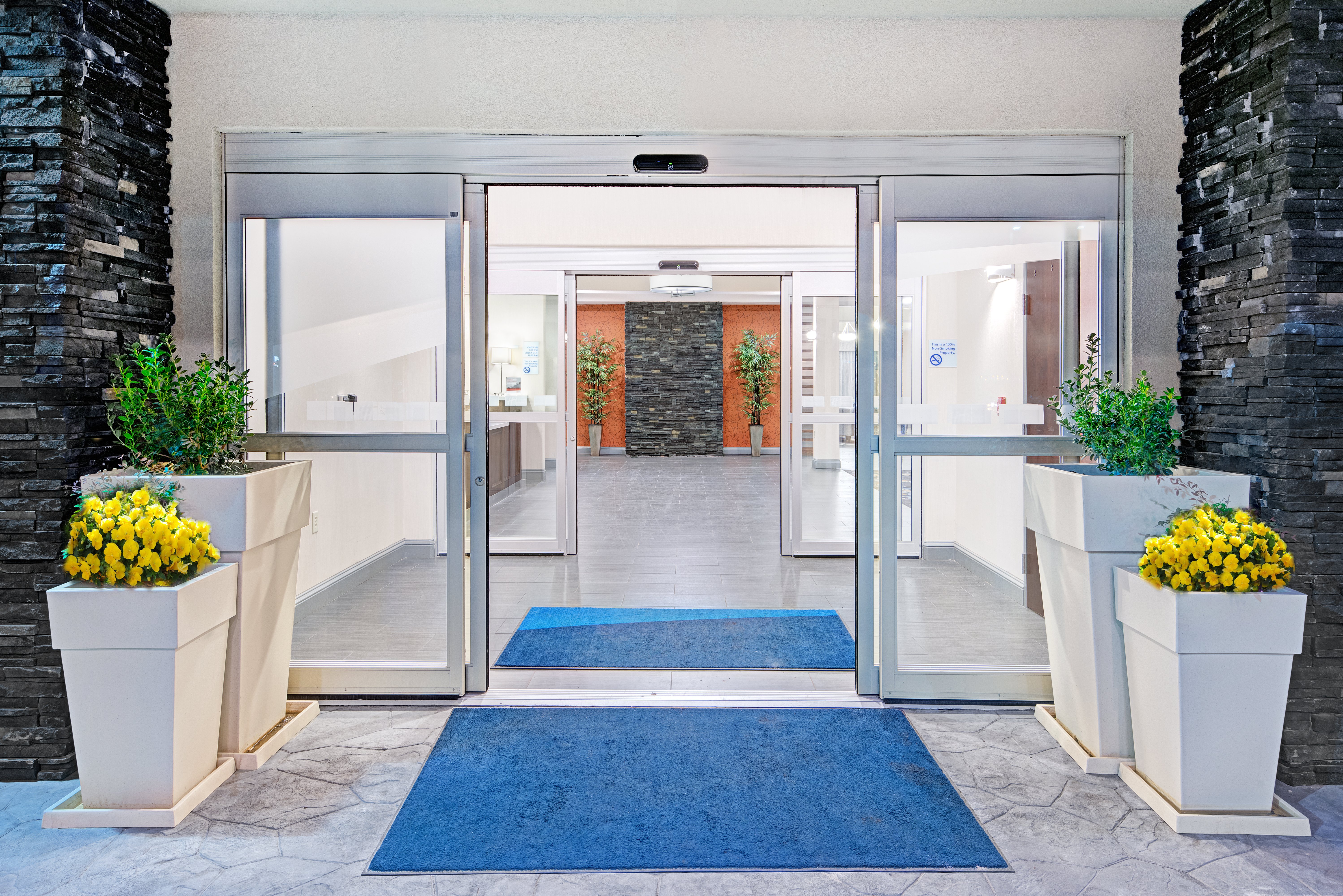 Holiday Inn Express Hotel And Suites Monahans I 20 10/49