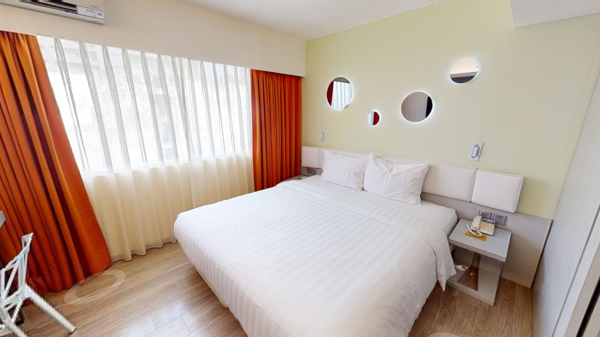 TRENDY, QUEEN BED