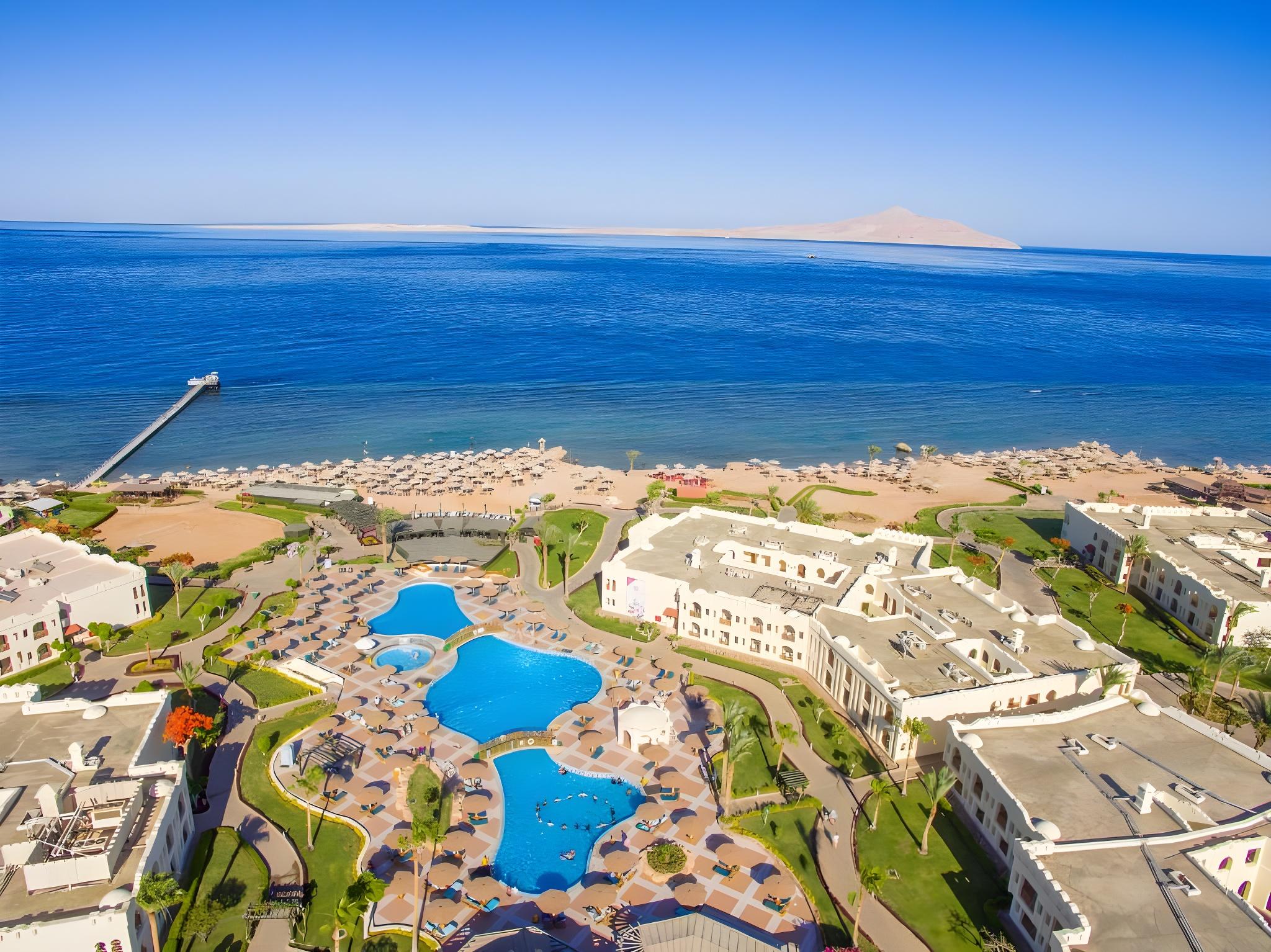 Superior Triple Room Beach front View