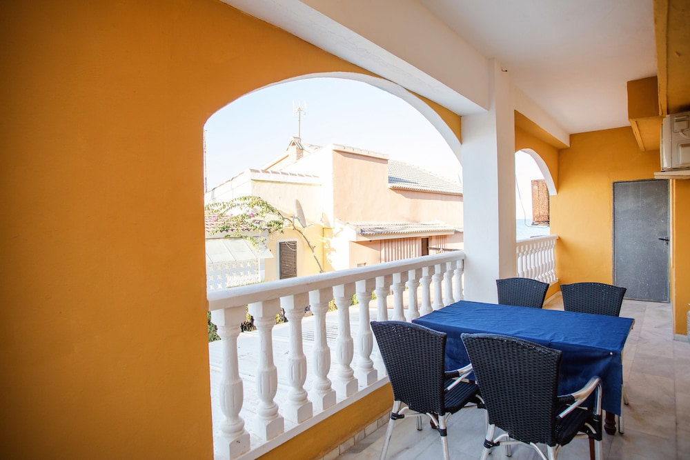 Hostal Alba 21/50