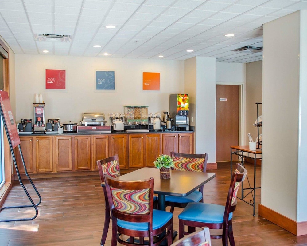Comfort Inn & Suites Crestview South 30/43