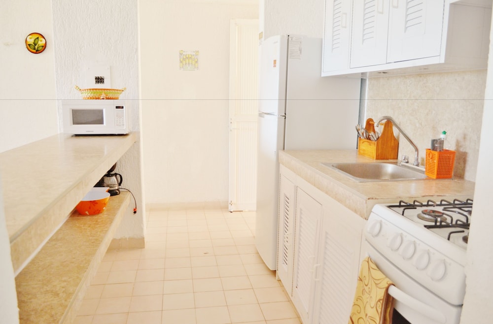 HOTEL ARRECIFES SUITES 14/67